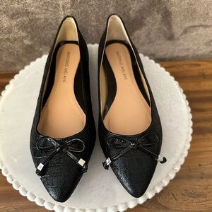 Antonio Melani Black Textured Leather Pointed Toe Ballet Flats Bow Detail